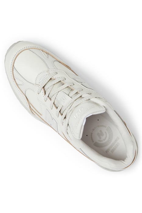 M991OW SNEAKERS IN LIGHT GREY 9