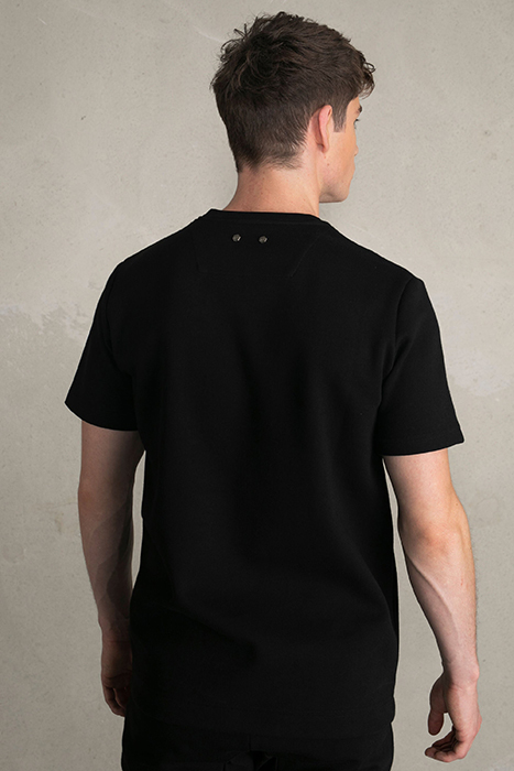 Q-SERIES STRAIGHT T-SHIRT JET BLACK 2