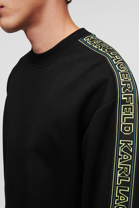 LOGO TAPE SWEATSHIRT BLACK 5