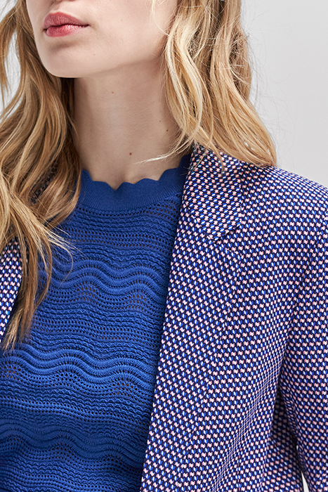 WHITE LENZING™ ECOVERO™ JACKET WITH OPTIC PRINT 5