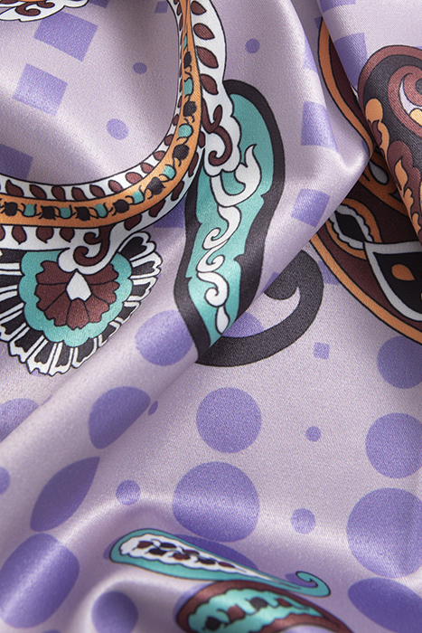 MARSHMALLOW SCARF WITH XL PAISLEY PRINT 5