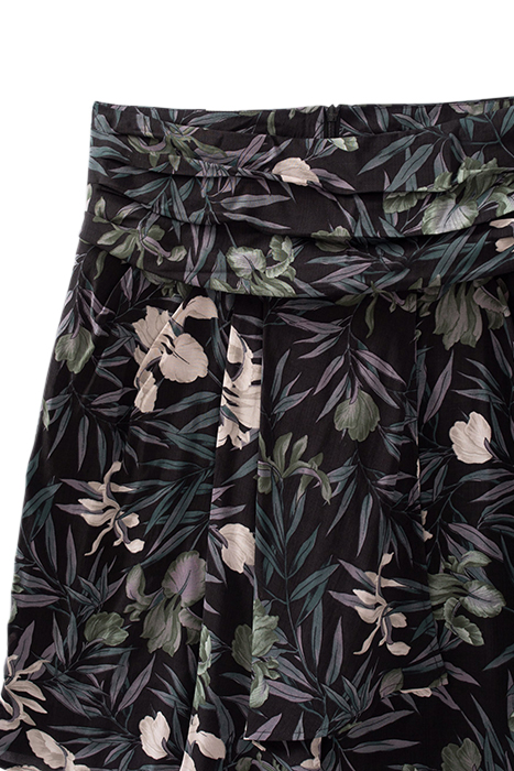 BLACK LENZING™ ECOVERO™ ORCHID PRINT SHORT SKIRT 7