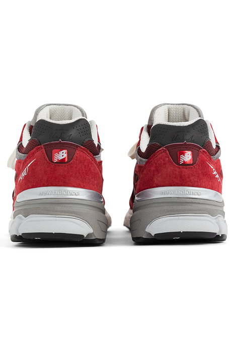 M990TF3 SNEAKERS IN SCARLET 4