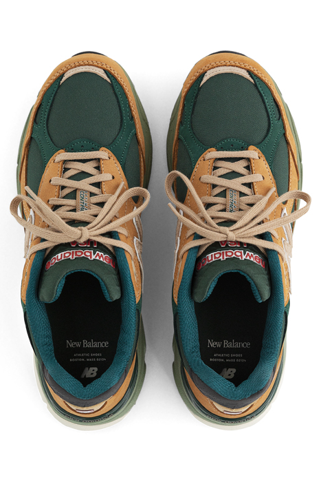 M990WG3 SNEAKERS IN TAN 3