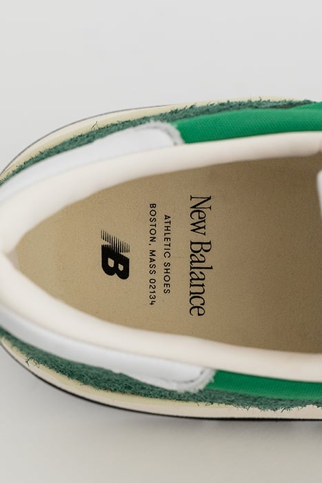 M990GG1 SNEAKERS IN GREEN 8