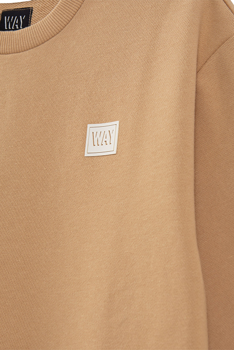 BOYS’ BEIGE SWEATSHIRT WITH EMBOSSED SLOGAN ON BACK 6