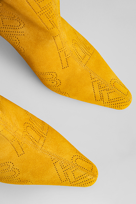 STEVIE 42 TAXI PERFORATED SUEDE LEATHER TAXI 3