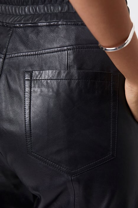 KUNO LEATHER JOGGER PANTS RAVEN 10