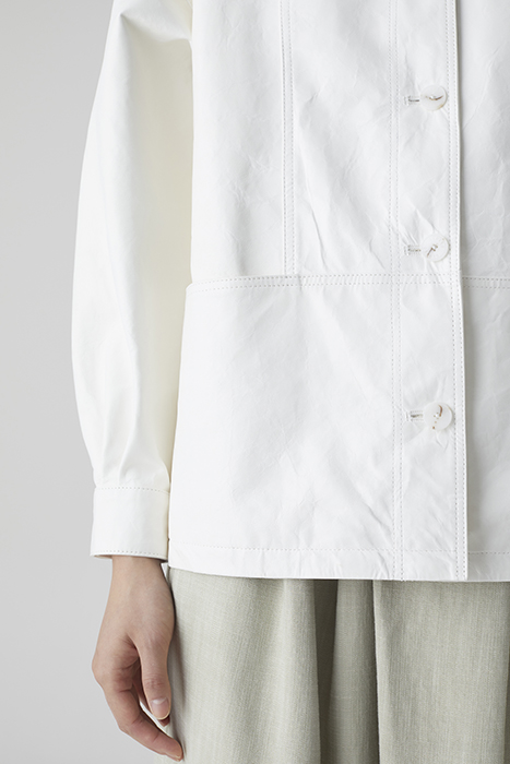 WHITE LEATHER JACKET WITH SEAMING DETAILS 7