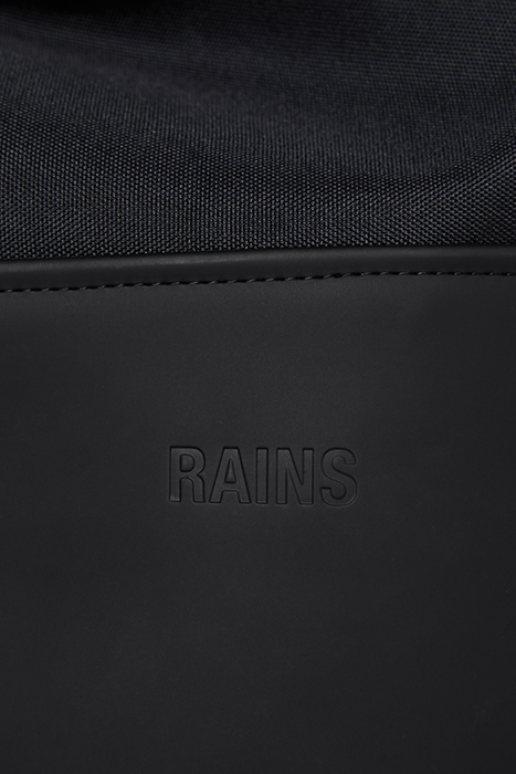 BUCKET SLING BAG BLACK UNISEX 4