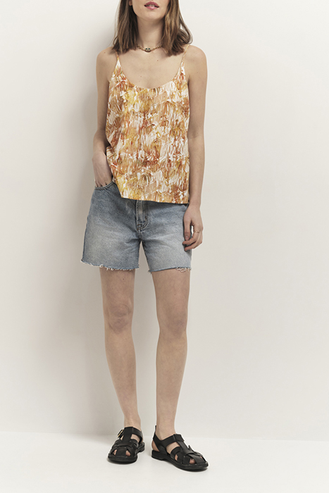 CARA - CINNAMON TOP WITH SAHARA DANCE PRINT 3