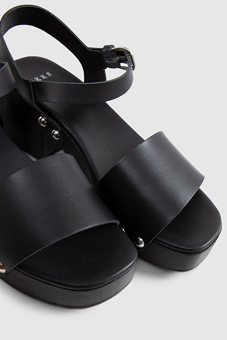 BLACK LEATHER SANDALS WITH WOODEN HEELS 4