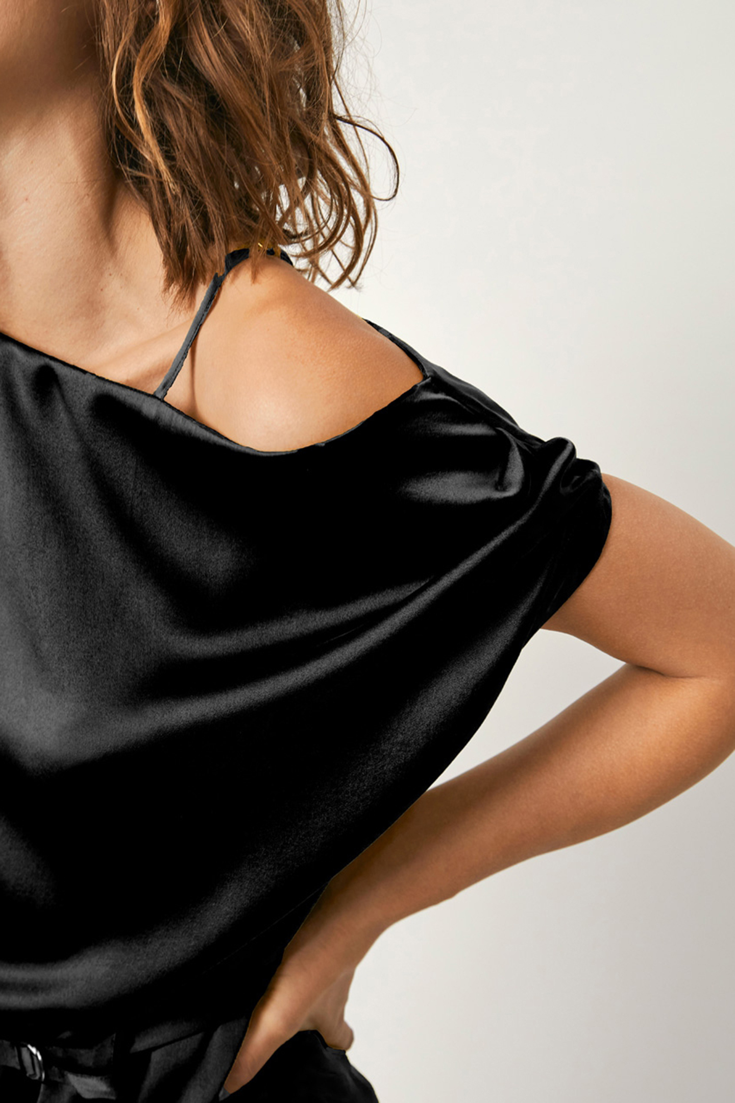 GRAYSON SATIN DRESS RAVEN 4