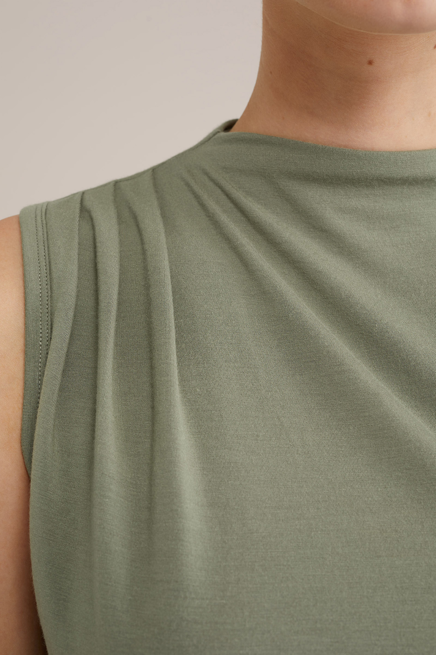 SINGLET LIGHT GREEN 5