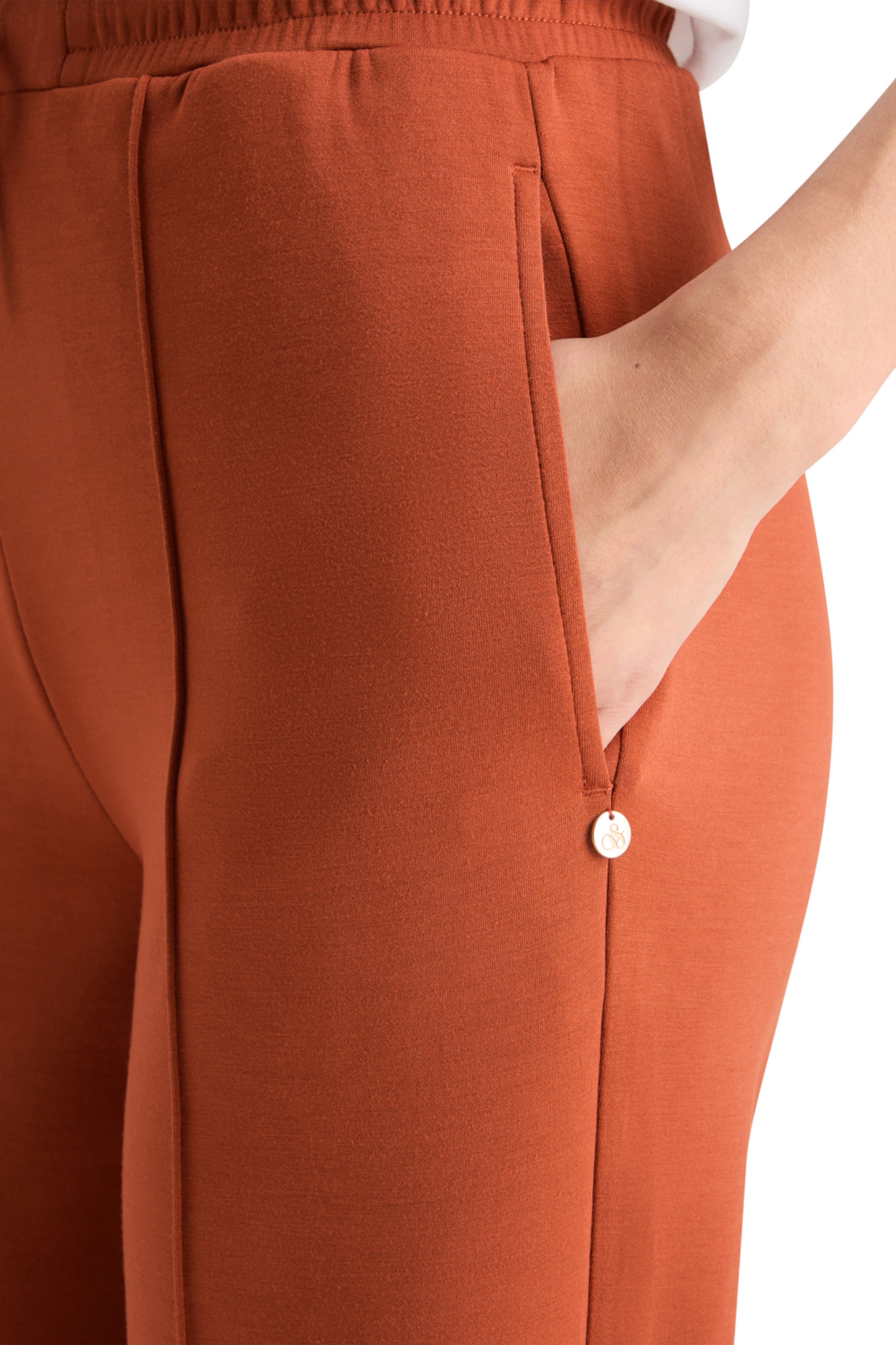 MODAL PIN-TUCK SWEATPANTS RUST 8