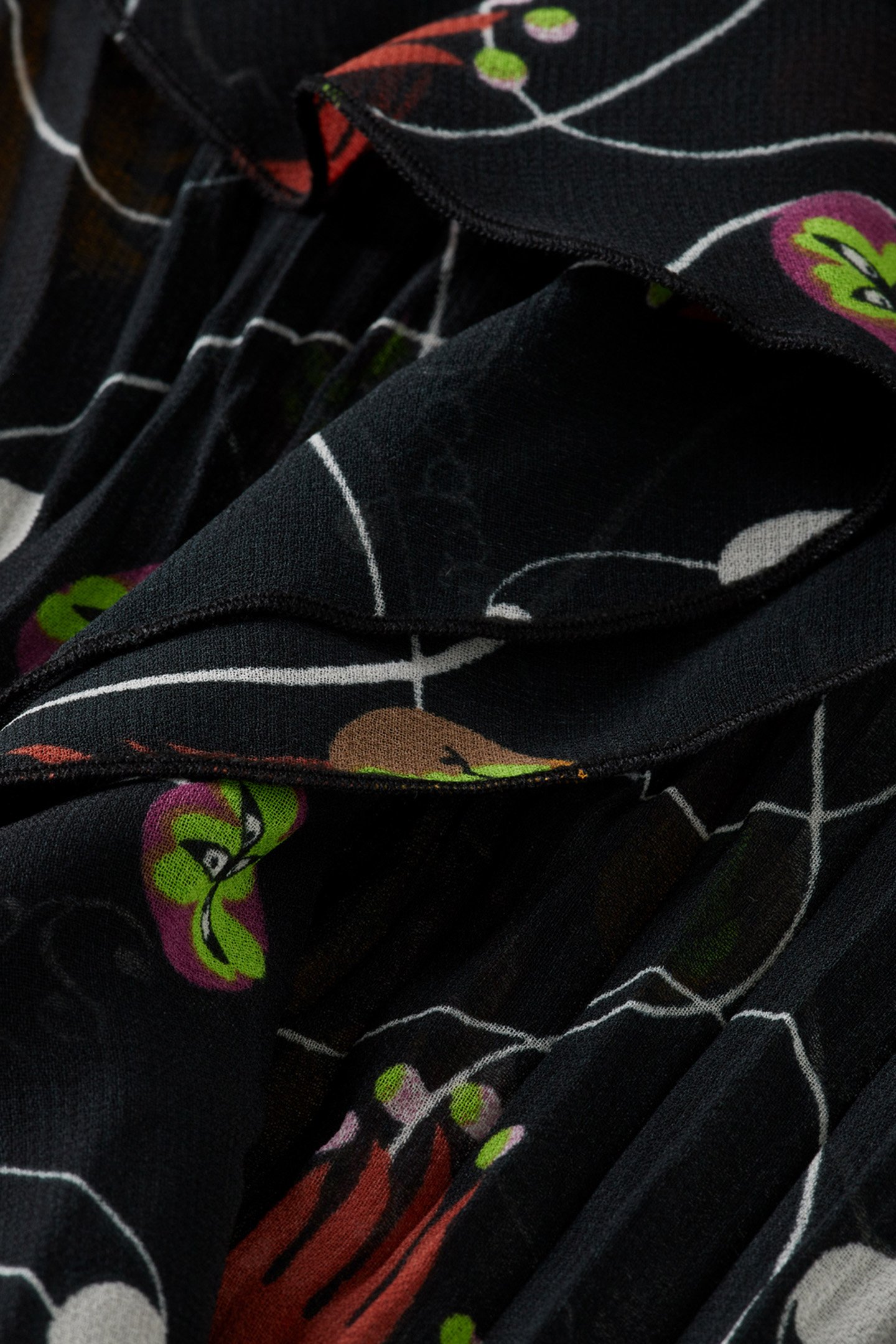 RUFFLED TOP FREE MIND 9