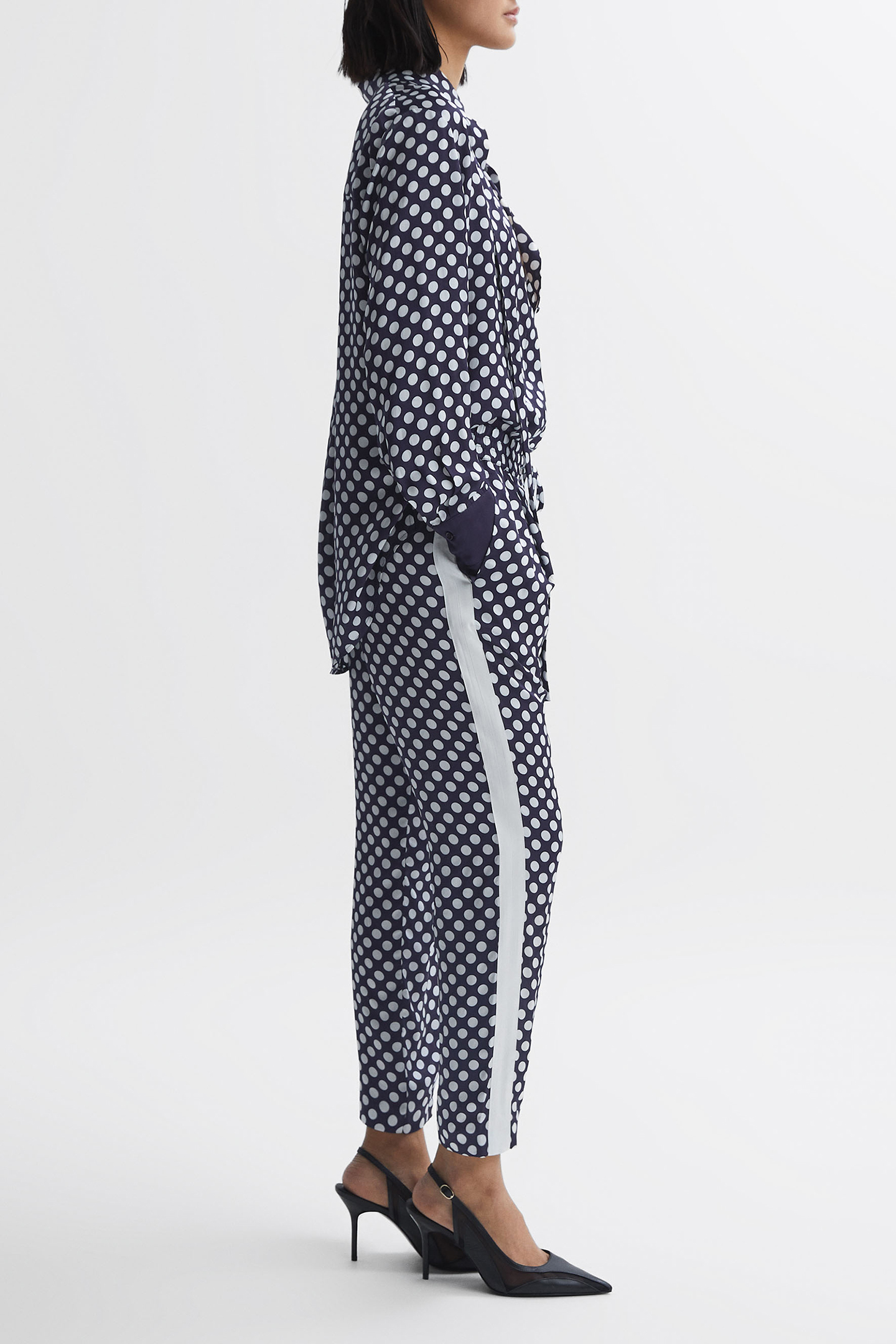 EZRA- POLKA DOT PRINT TAP NAVY/WHITE 5