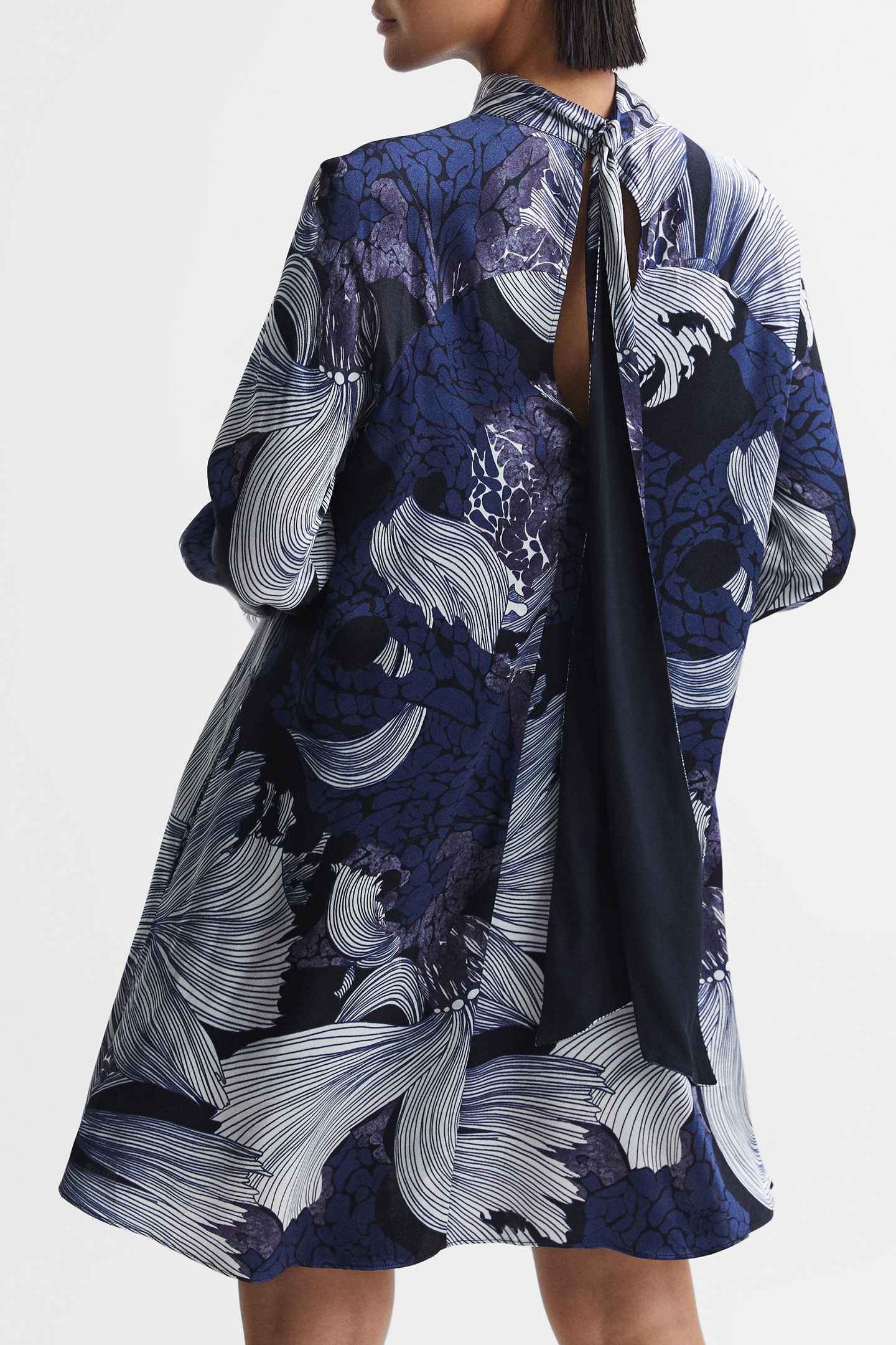 LARGE SCALE FLORAL PRINT DRESS BLUE/WHITE 2