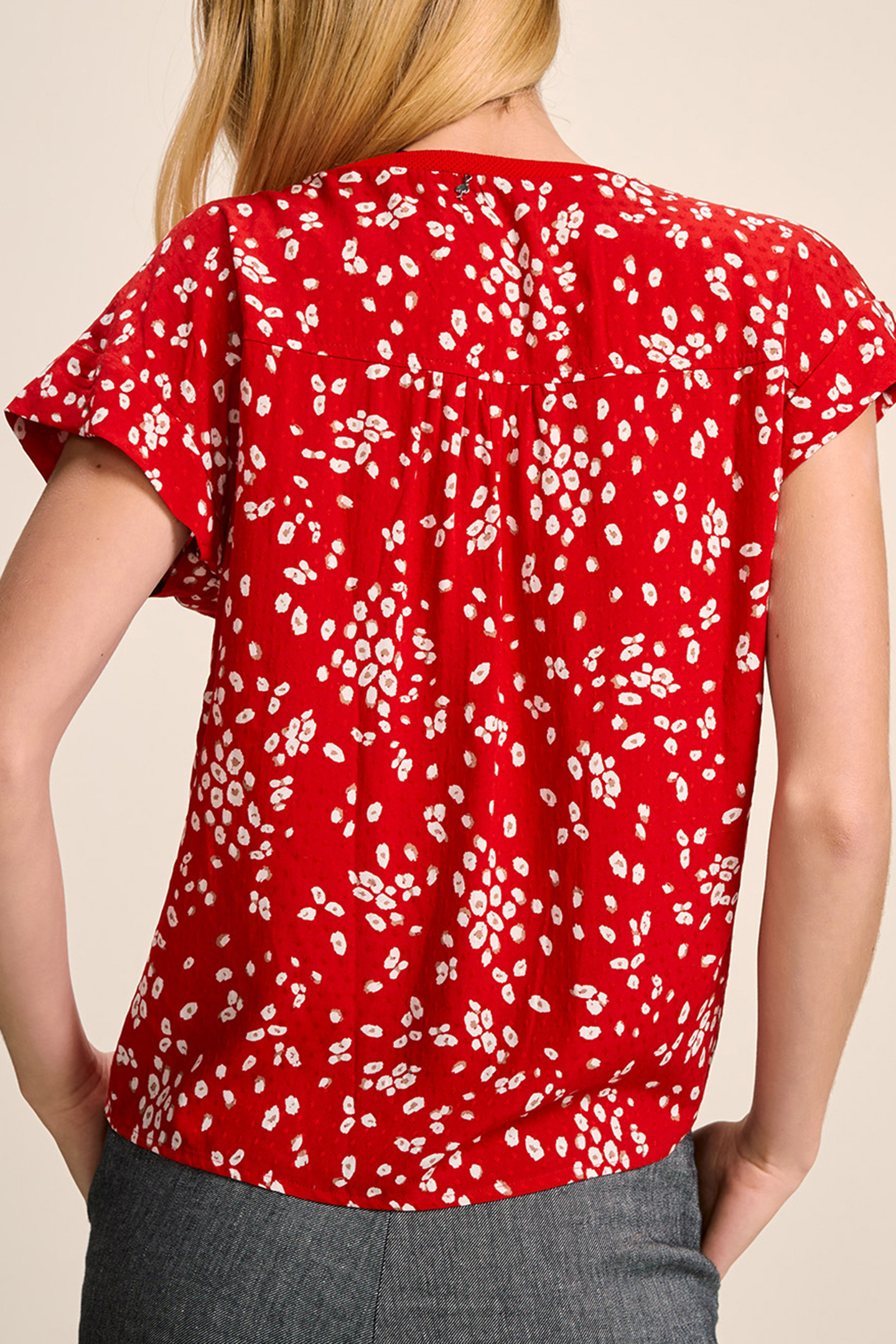 CHAPA _ CHERRY TOP WITH ABSTRACT FLOWER PRINT RED 2