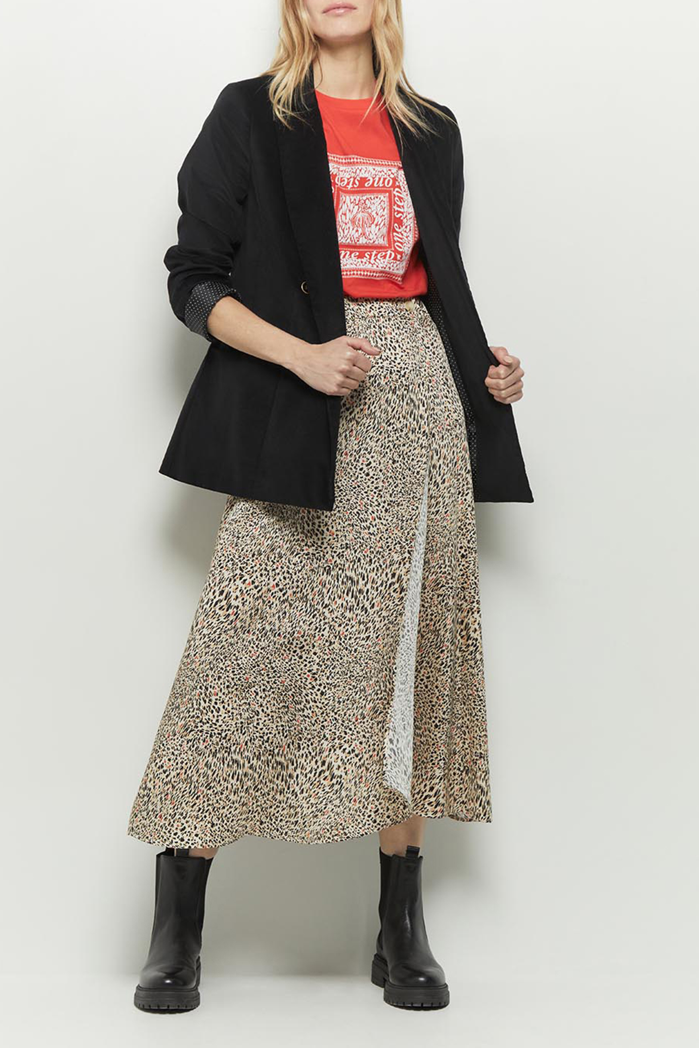 MASTER _ ORANGE ORGANIC COTTON T_SHIRT WITH DANCERS AND LEOP 4