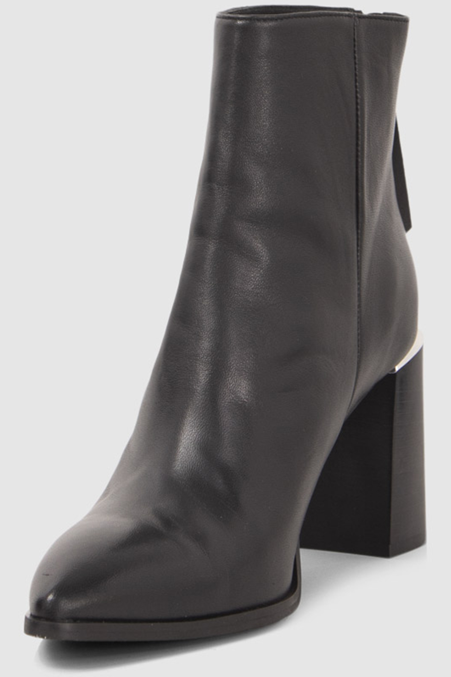 BLACK ZIPPED LEATHER BOOTS WITH METAL BAR 3