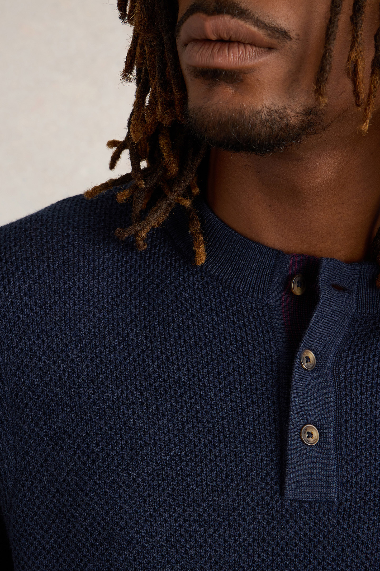 NEWPORT MERINO HENLEY DARK NAVY 5