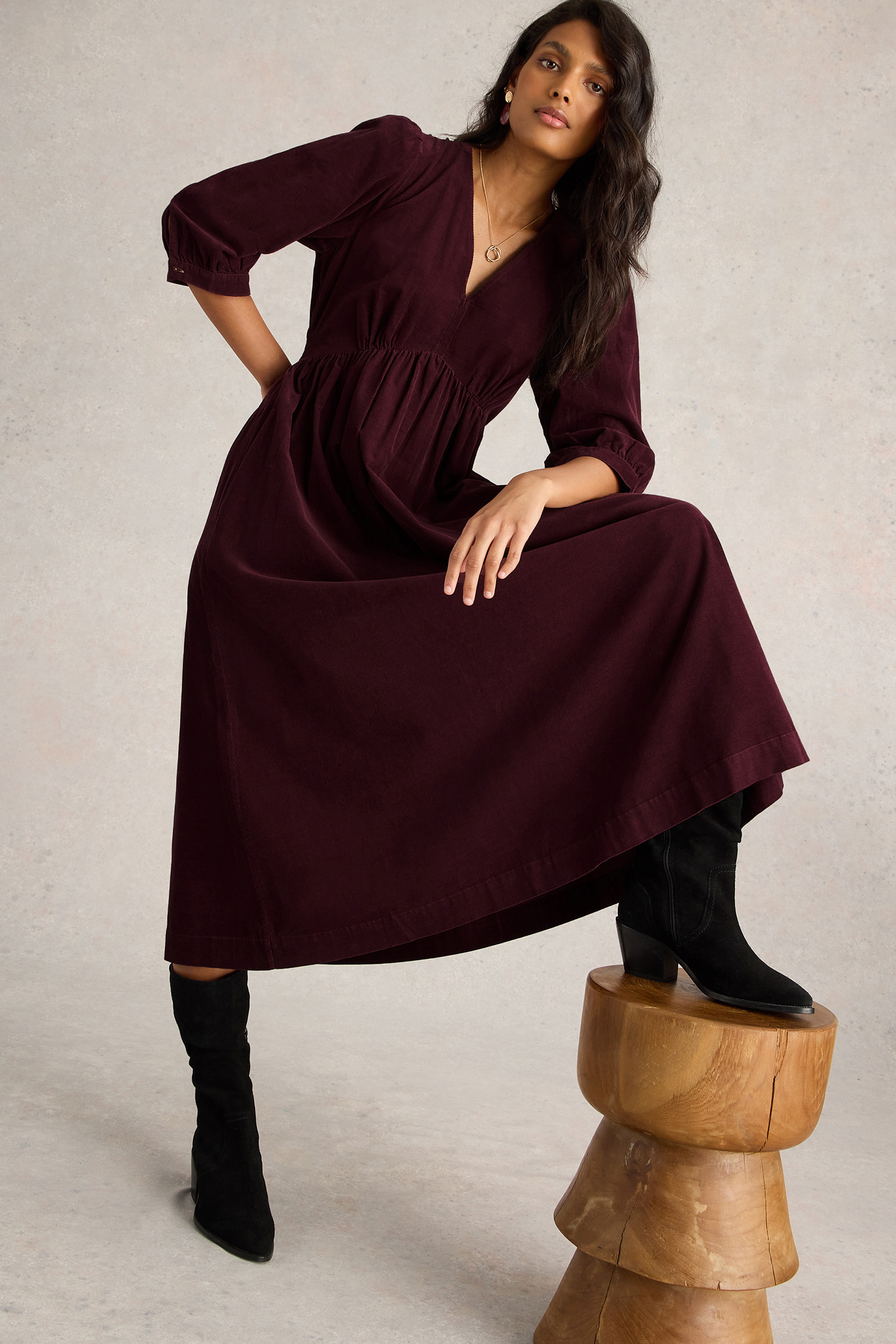 White Stuff Lucy Cord Dress Dark Plum Maat: 10 PETITE | Midi Jurken Outlet | Dames | Paars