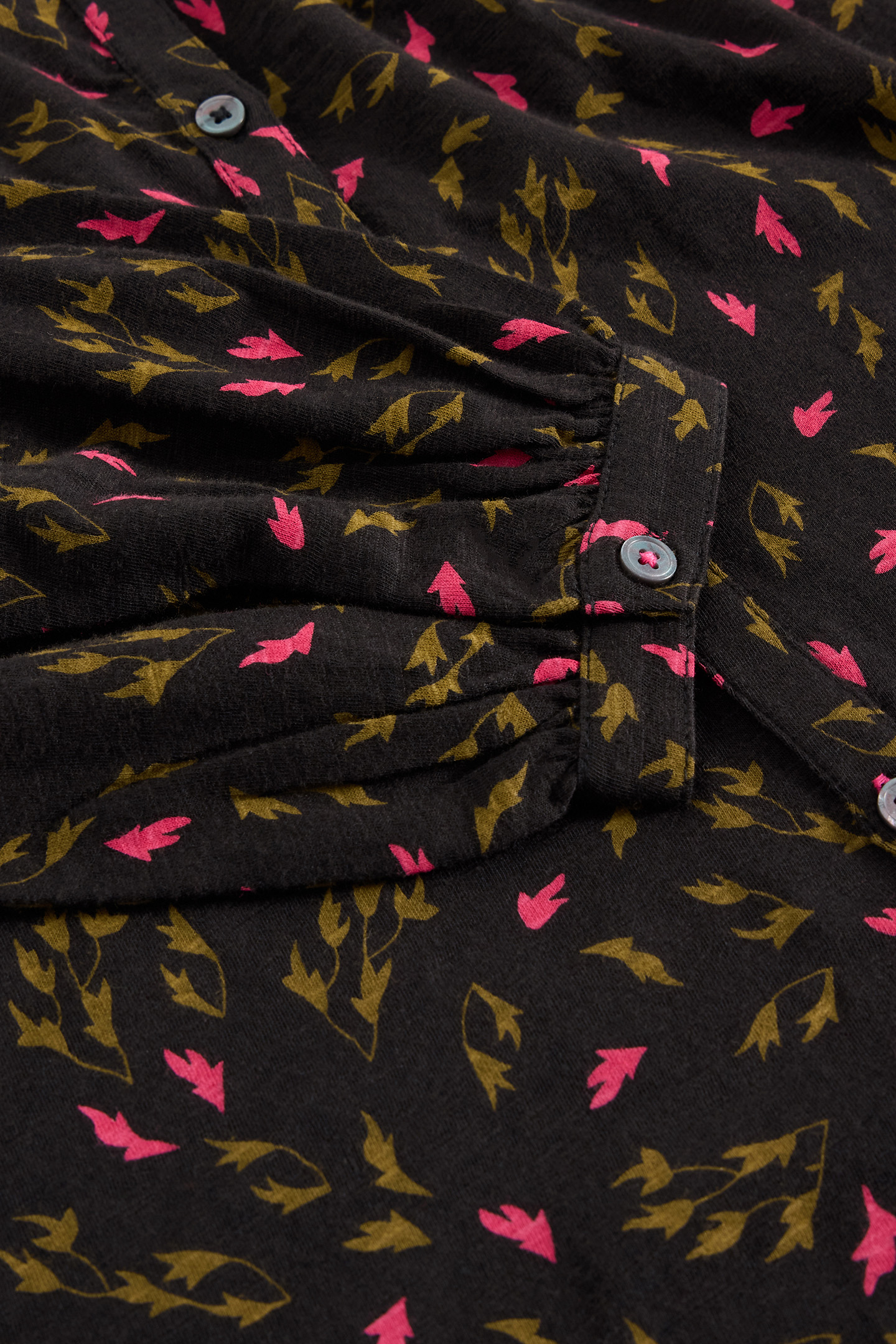 DANIELLA SHIRRED TOP BLACK PRINT 6