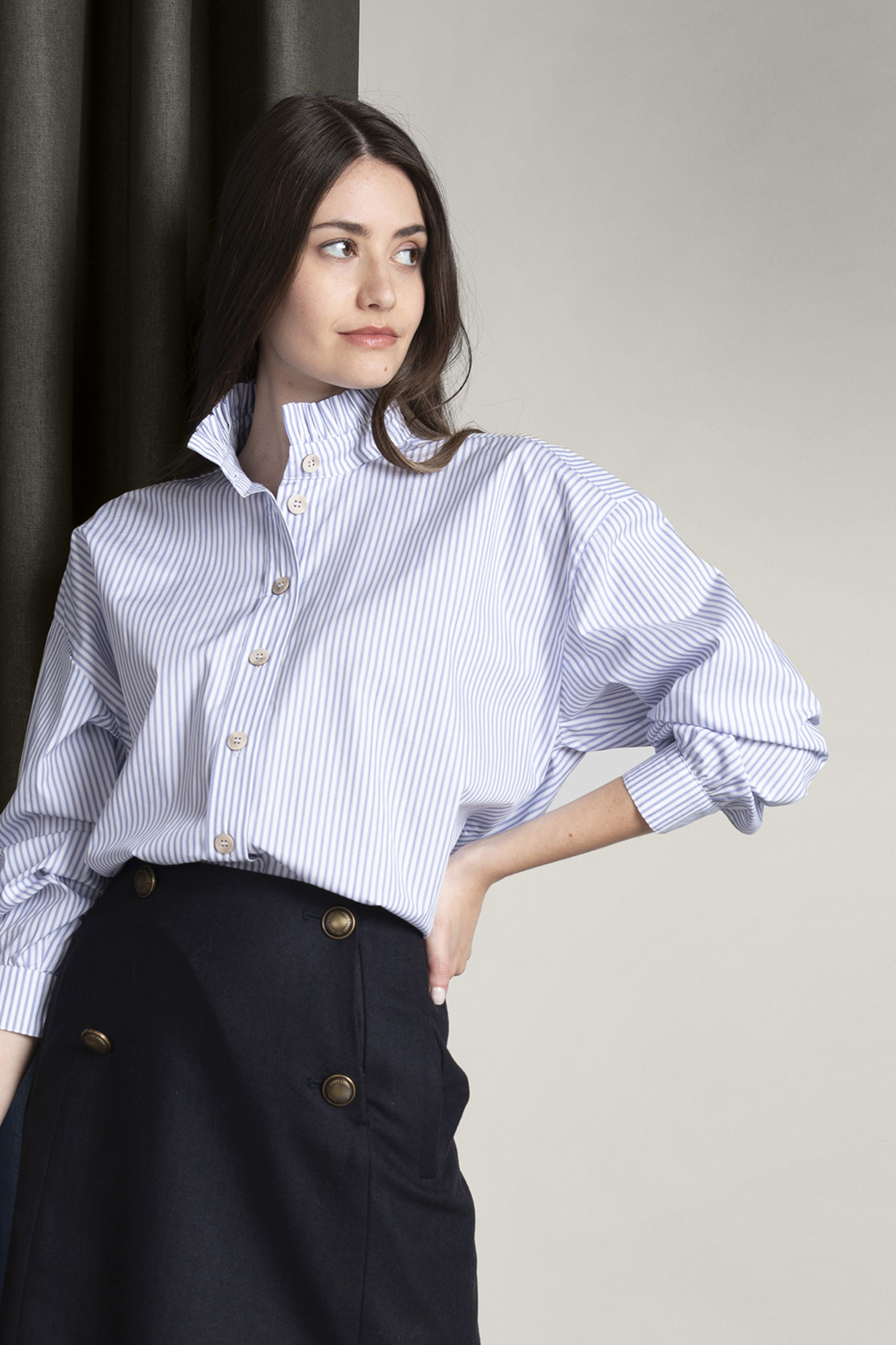 NAVY MINI SKIRT WITH BUTTONS 4