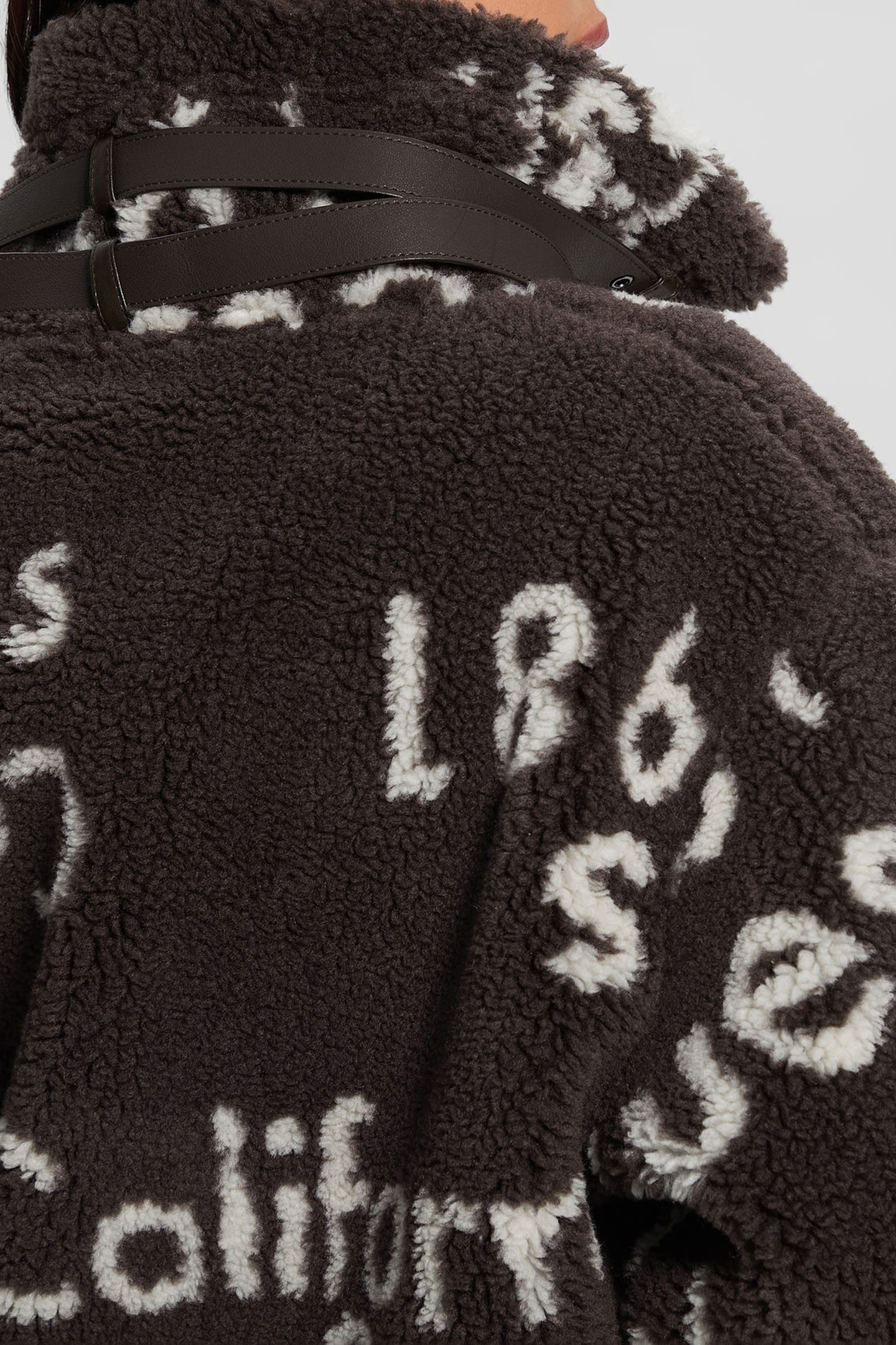 RAQUEL REVERSIBLE LO BROWN AND CREAM LOGO 10