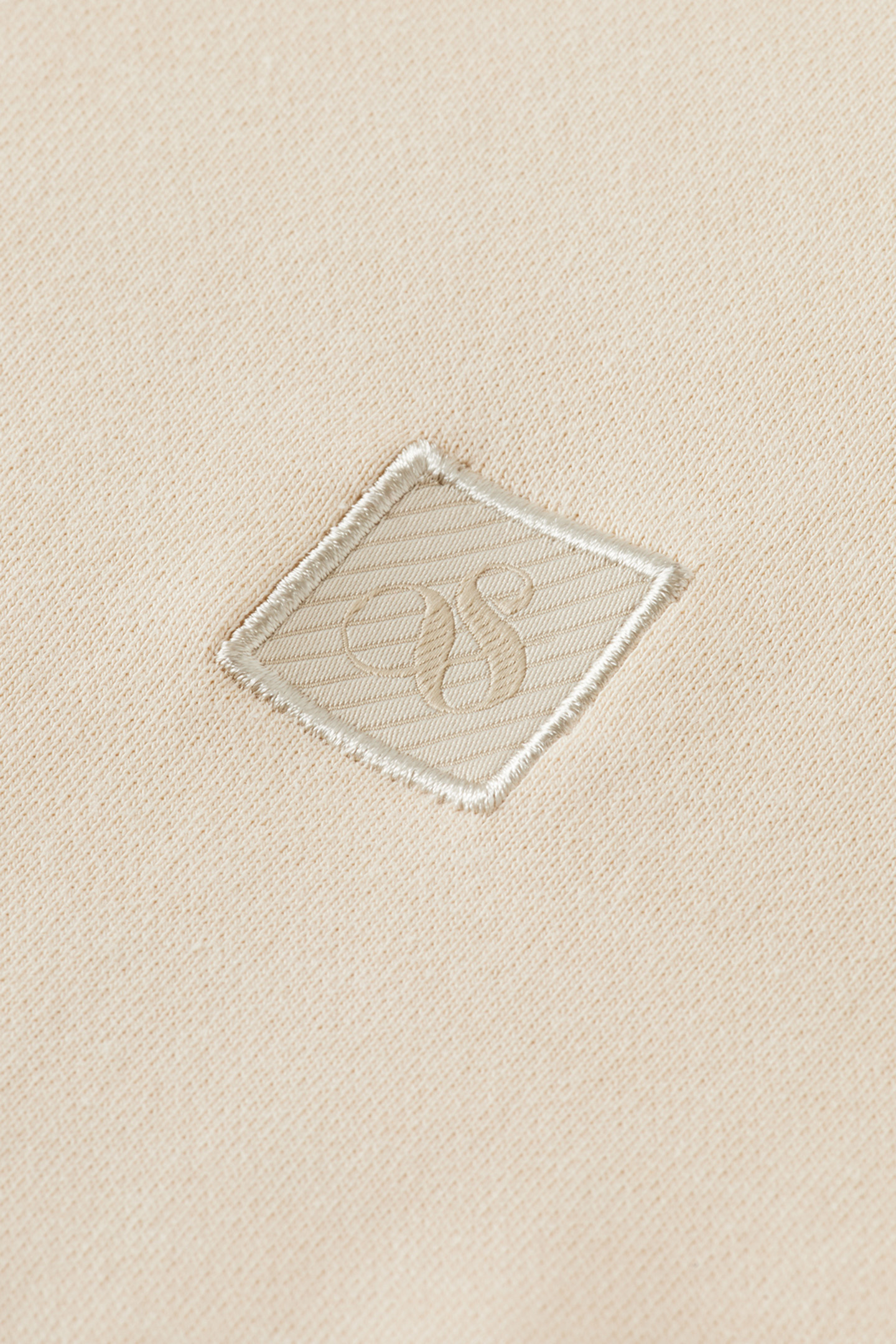 ESSENTIAL LOGO BADGE HOODIE PARCHMENT 9