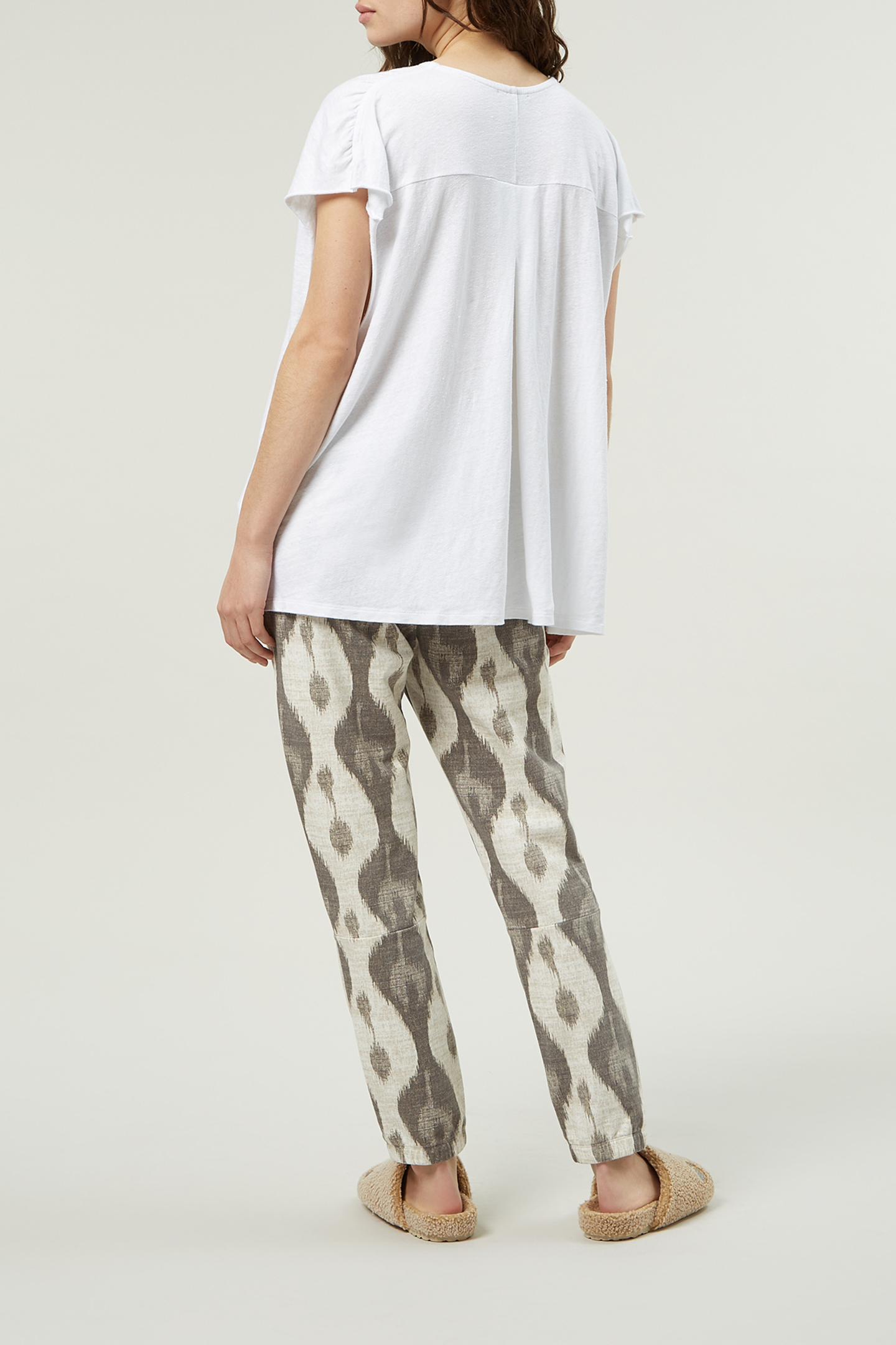 SLEEVELESS TOP LINEN WHITE 3