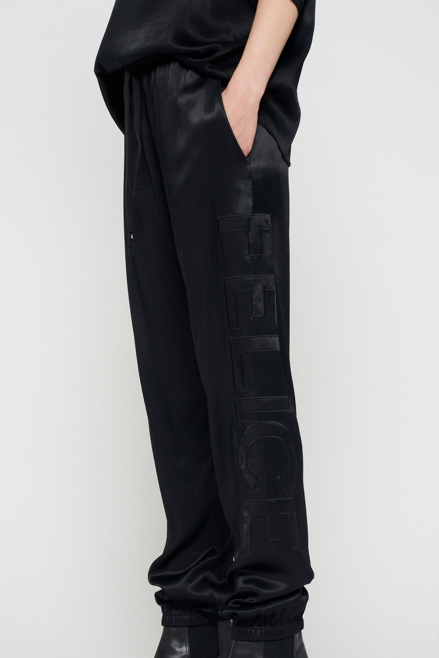 SMOKING JOGGER BLACK 6