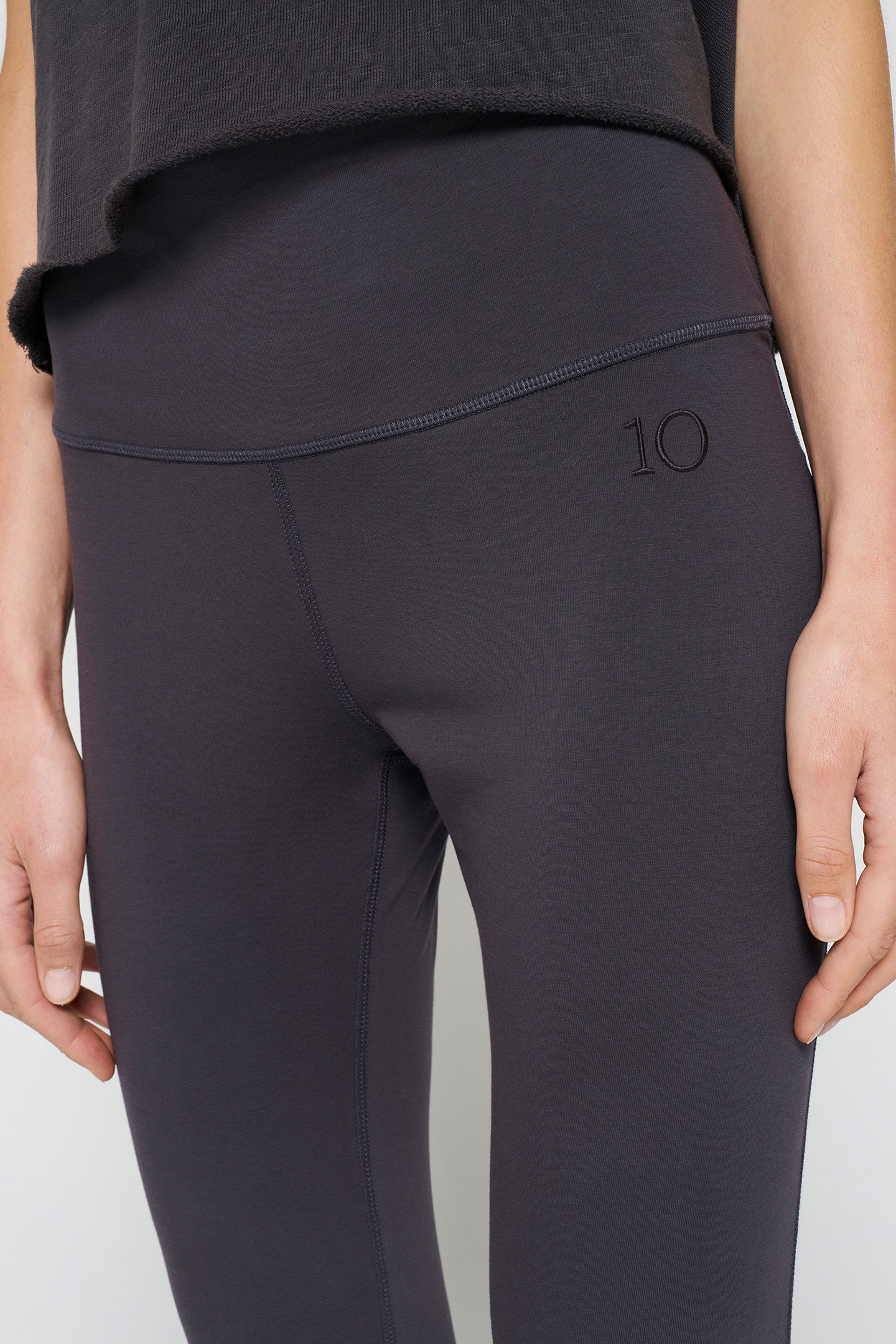 YOGA LEGGINGS GREY RAVEN 6