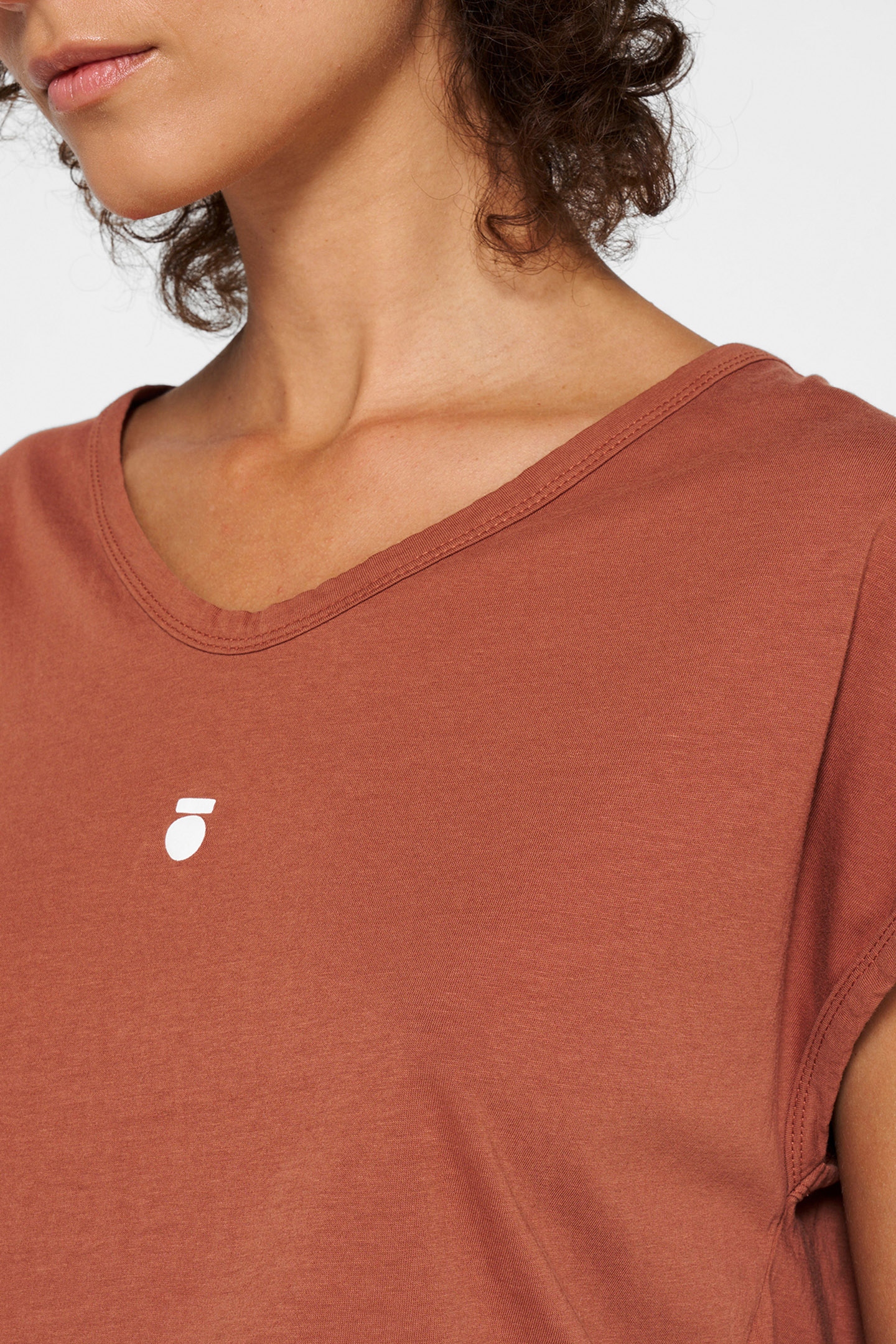 TEE MEDAL SADDLE BROWN 5