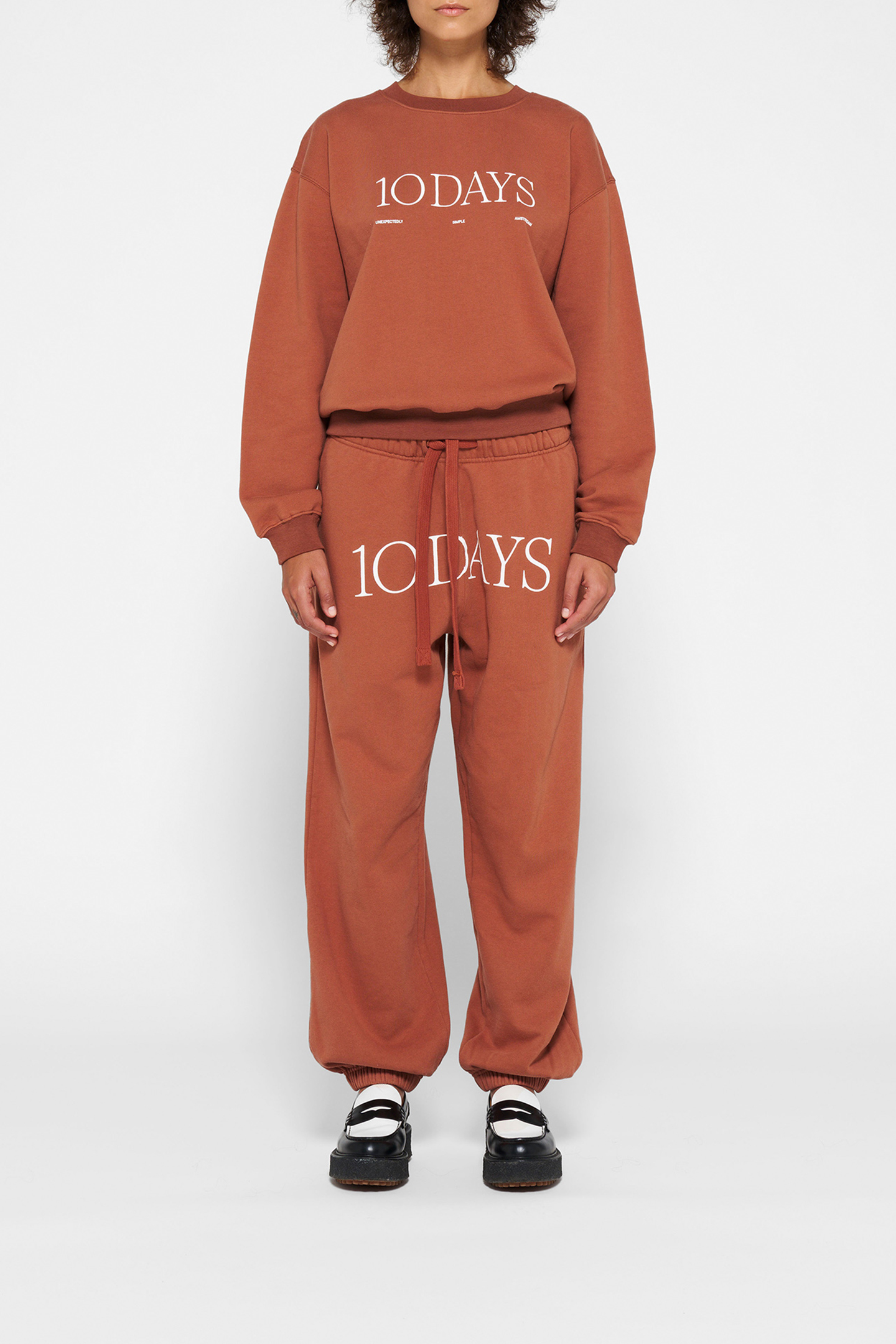 LOGO SWEATER SADDLE BROWN 2