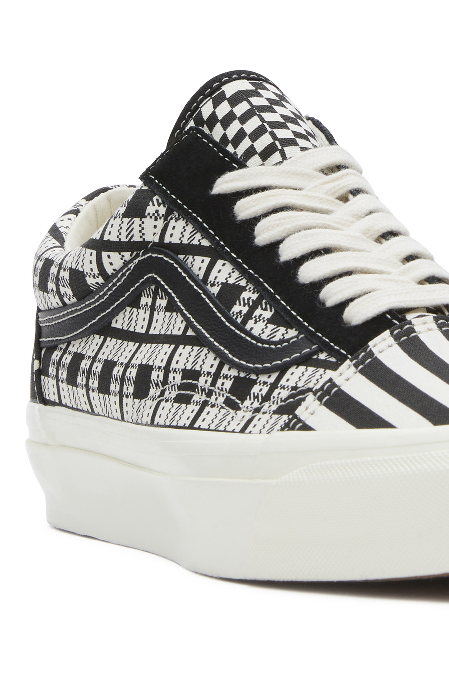 LX OLD SKOOL LX PATTERN CLASH BLACK 7