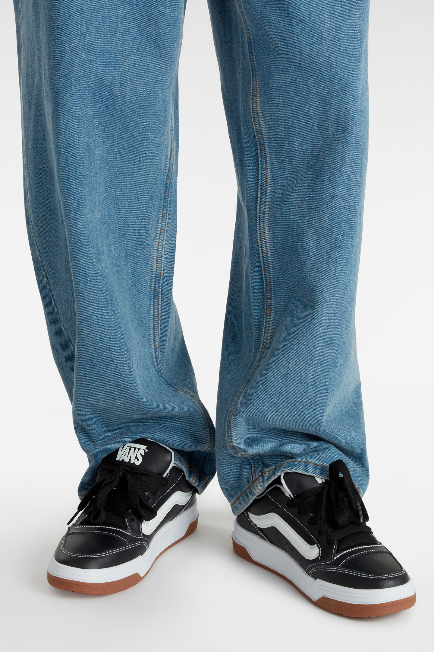 HYLANE BLACK/WHITE/GUM 2