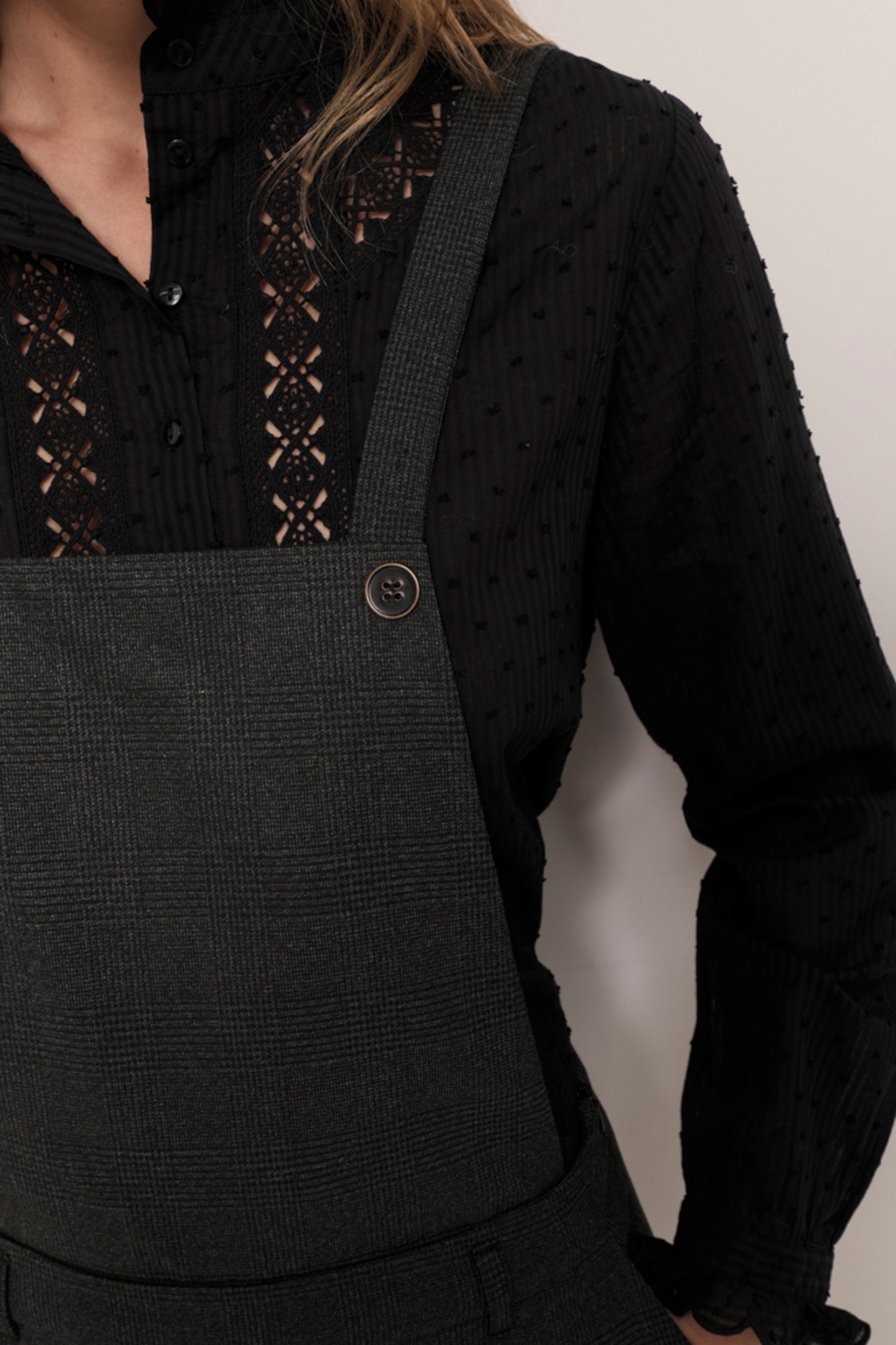 PAX - 7/8TH TROUSERS IN ANTHRACITE WITH PRINCE-OF-THE-GALLER 6