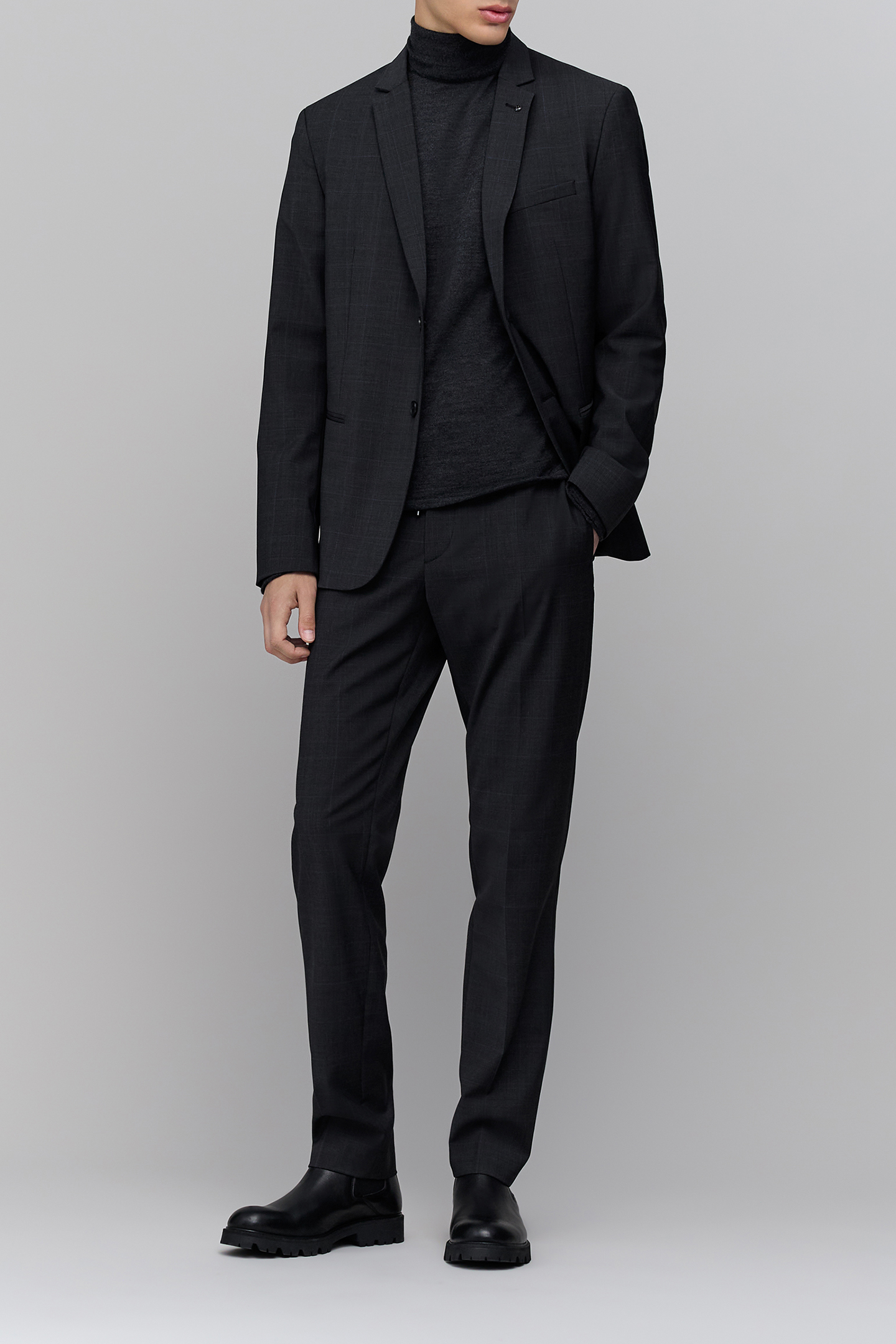 ANTHRACITE TURTLENECK KNIT SWEATER 3