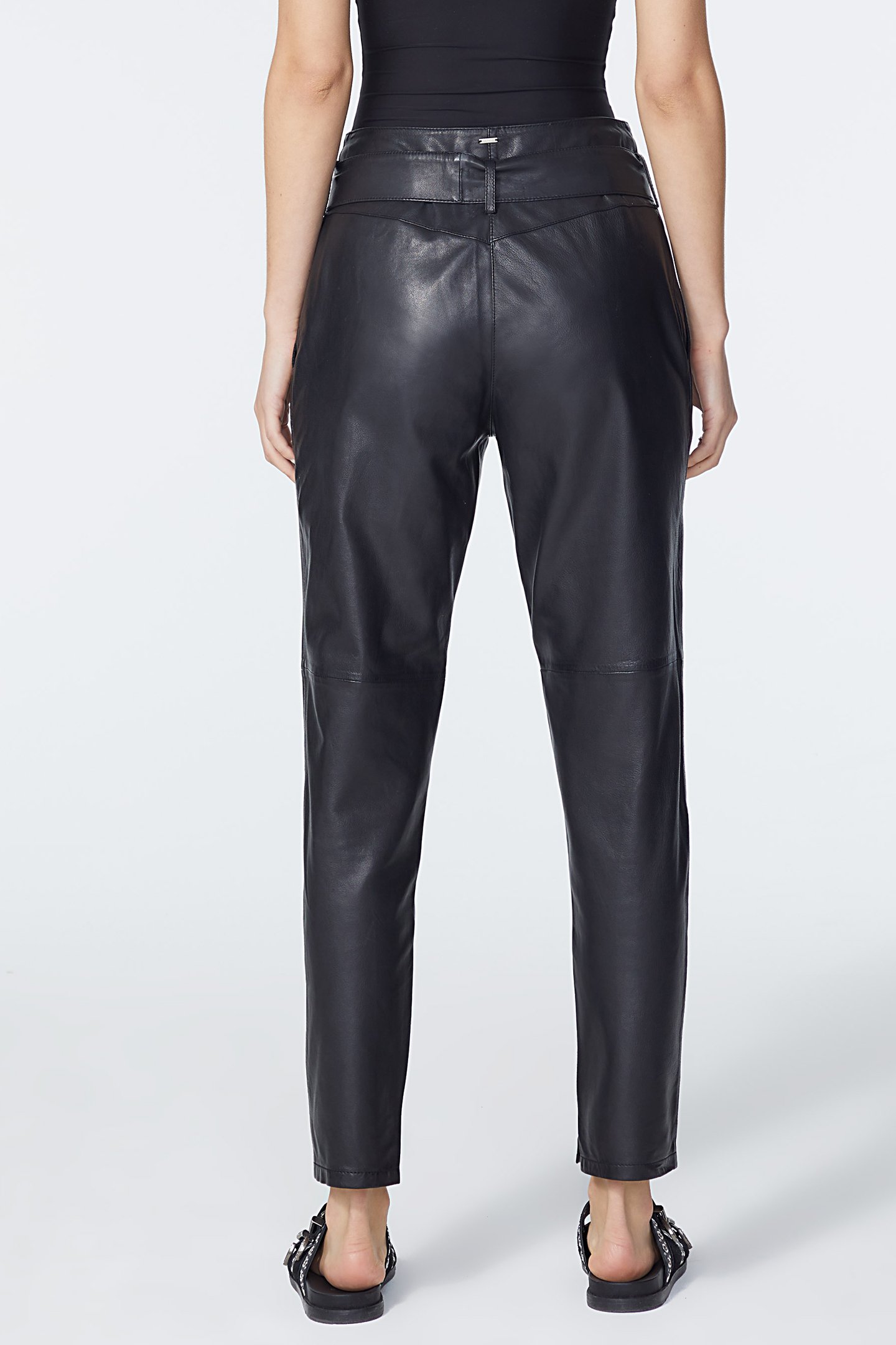 BLACK LAMBSKIN LEATHER HIGH.WAIST TROUSERS 2