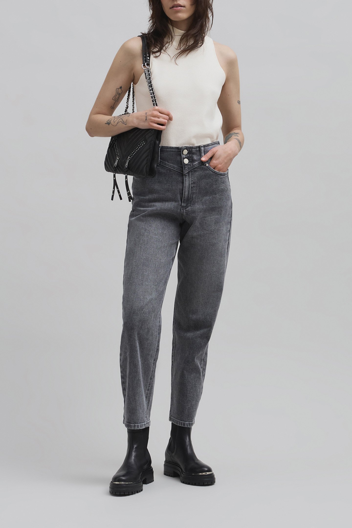 OFF-WHITE SLEEVELESS KNIT HIGH NECK SWEATER 3