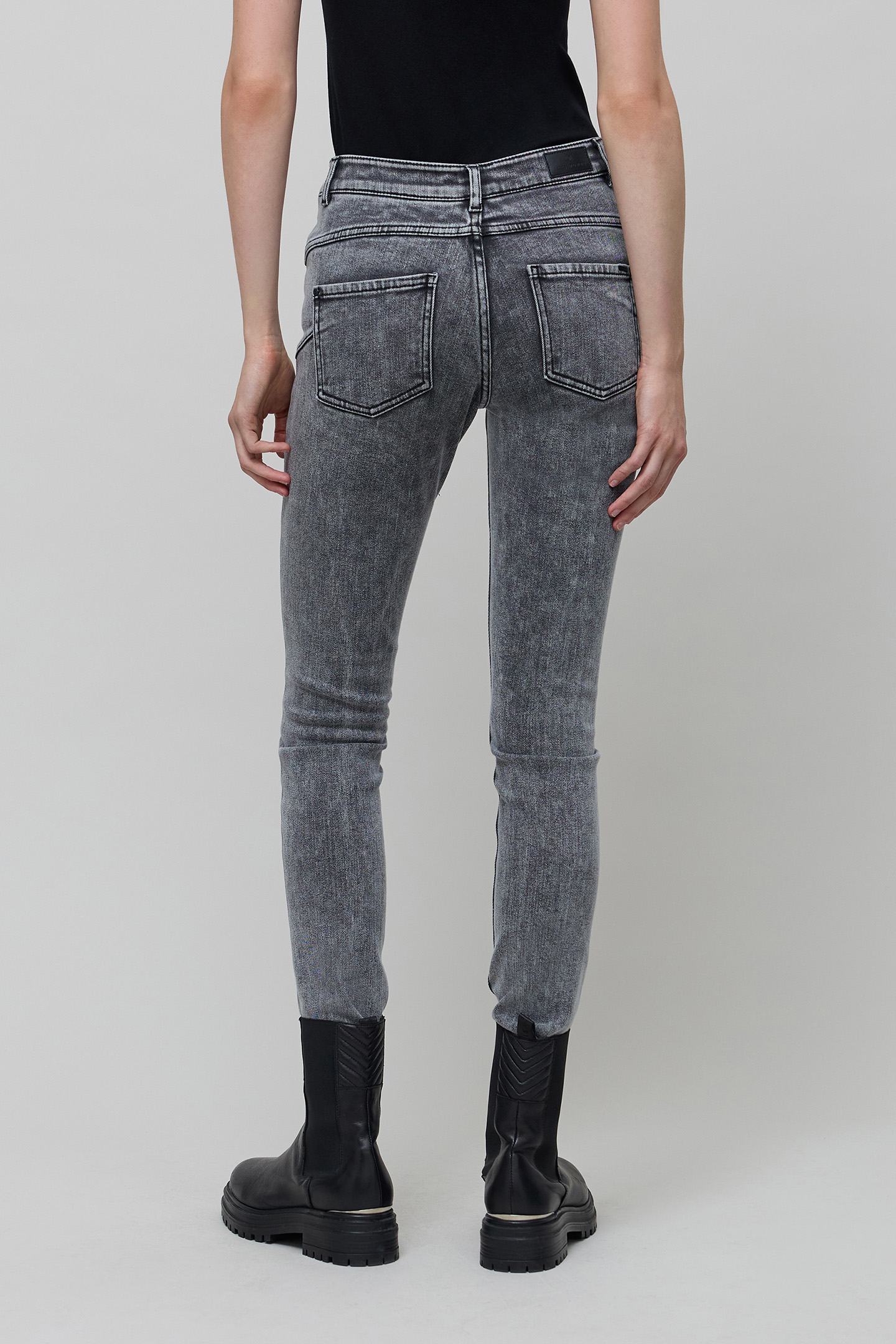 SLIM BLACK SCULPT UP JEANS 2