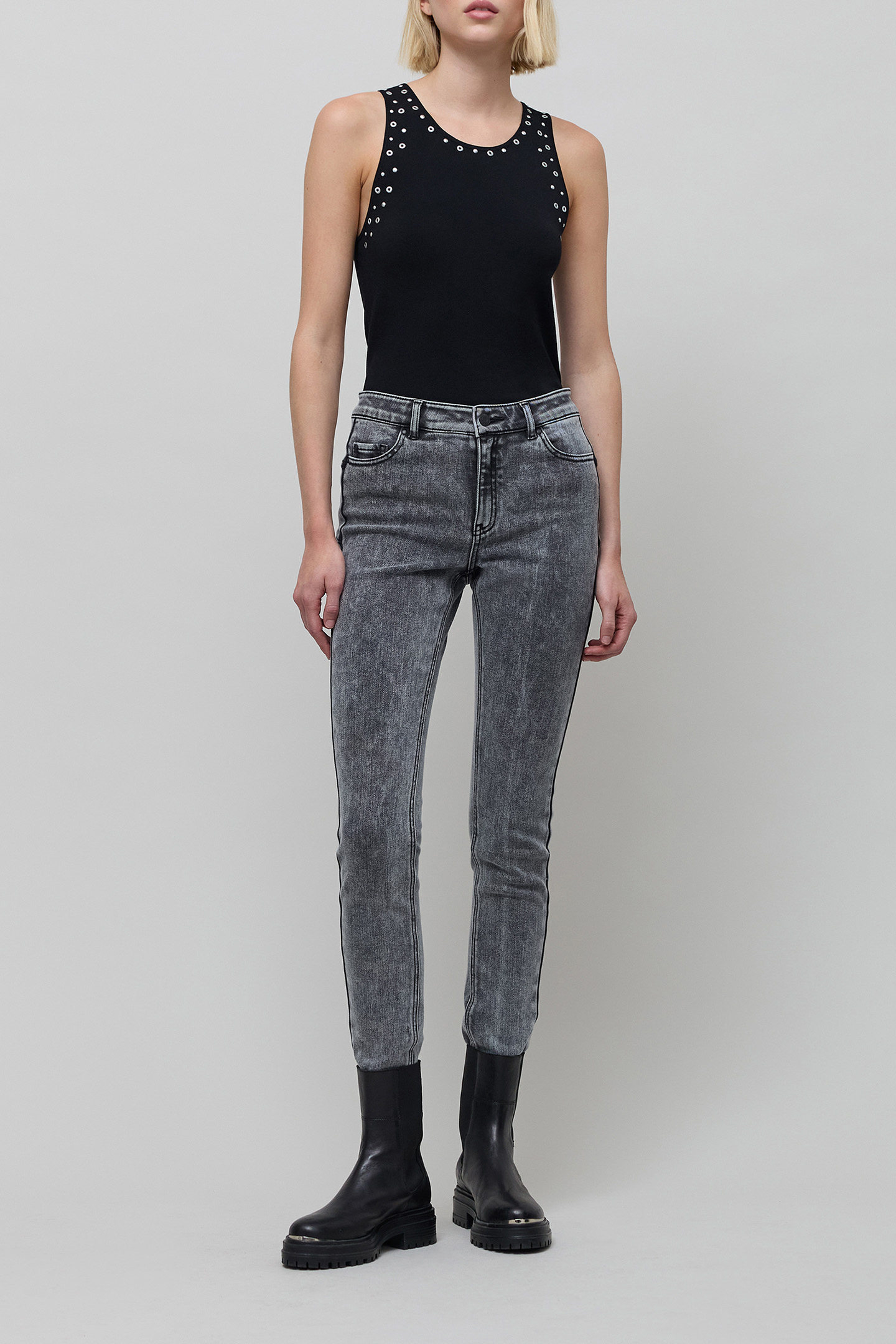 SLIM BLACK SCULPT UP JEANS 3