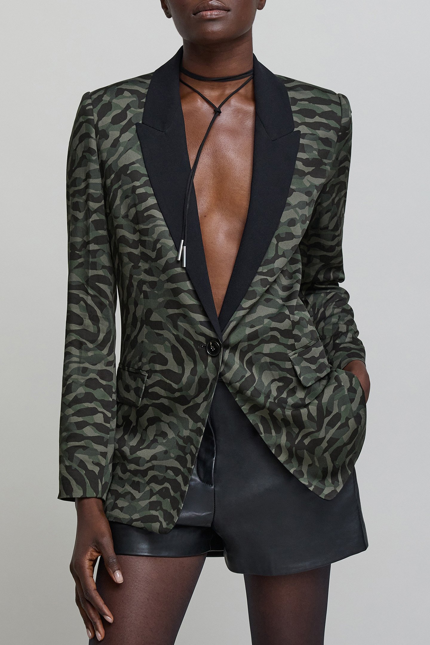 FLOWING KHAKI CAMOUFLAGE PRINT SUIT JACKET by IKKS