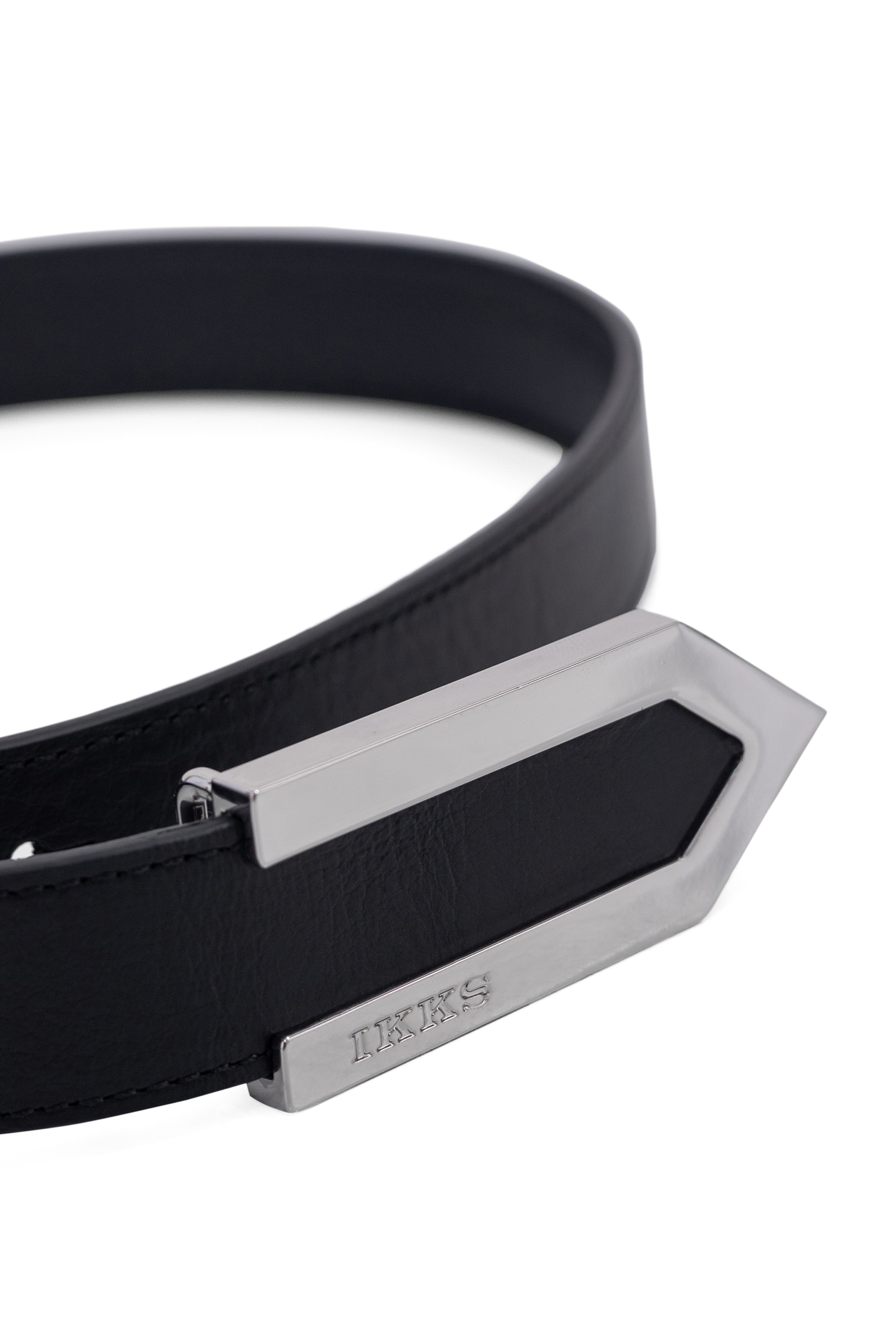 BLACK LEATHER BELT WITH CHEVRON BUCKLE 1440 WOMAN 5