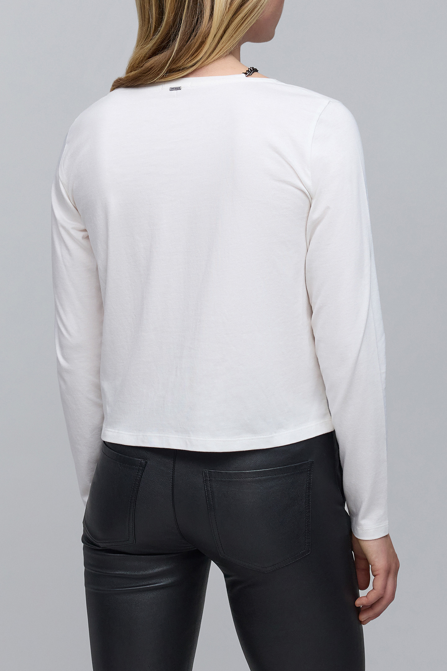 OFF-WHITE CHAIN NECK T-SHIRT 2