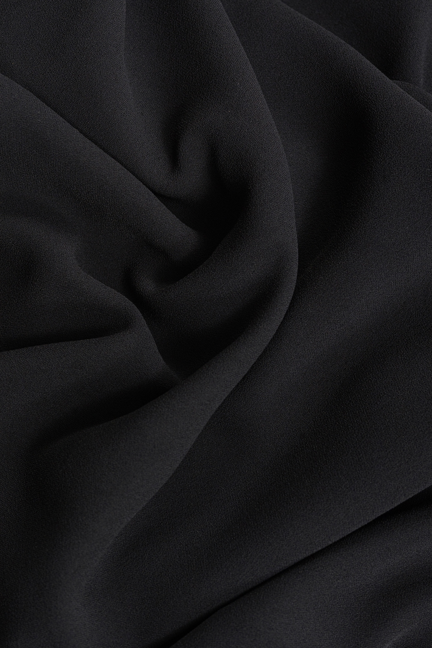 BLACK DRESS WITH V-NECK LACE MOTIF ON FRONT AND BACK 8