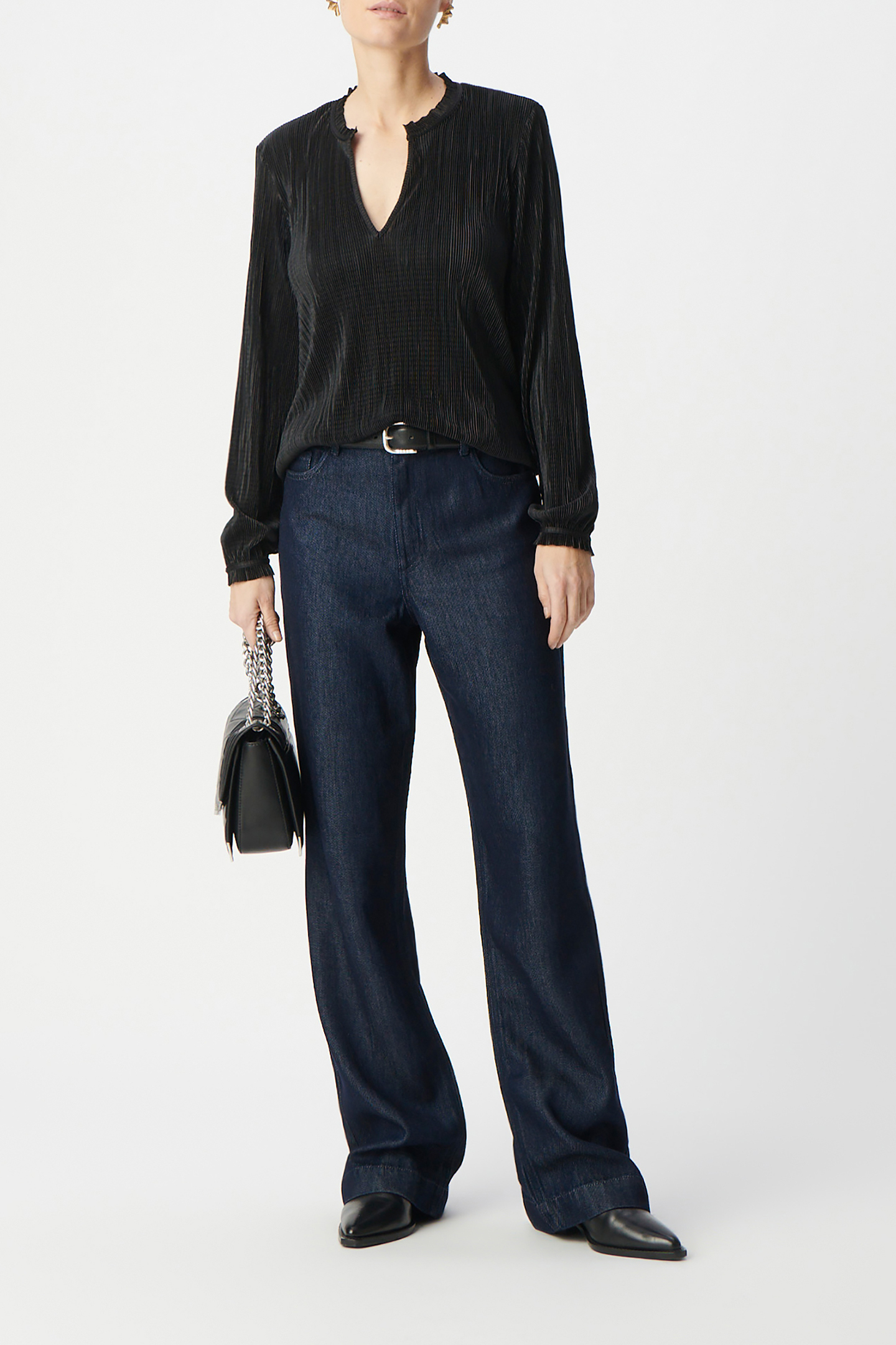 BLACK PLEATED COLLARED BLOUSE 3