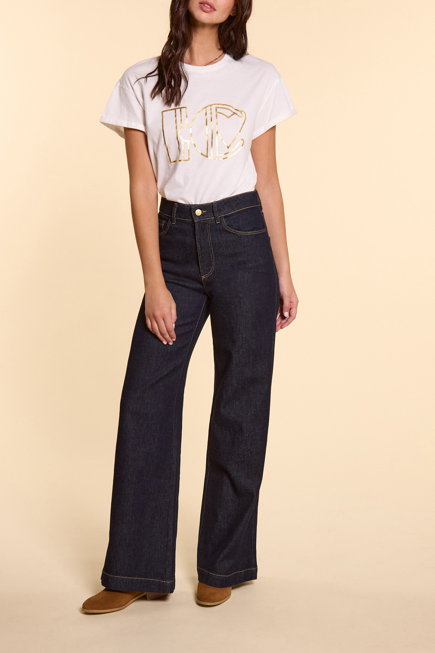 WHITE T_SHIRT WITH GOLD MONOGRAM 1